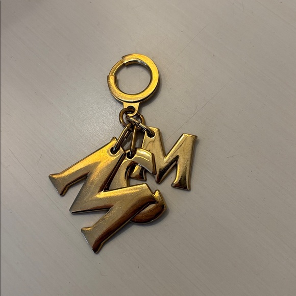 MCM BAG CHARM - Picture 2 of 6